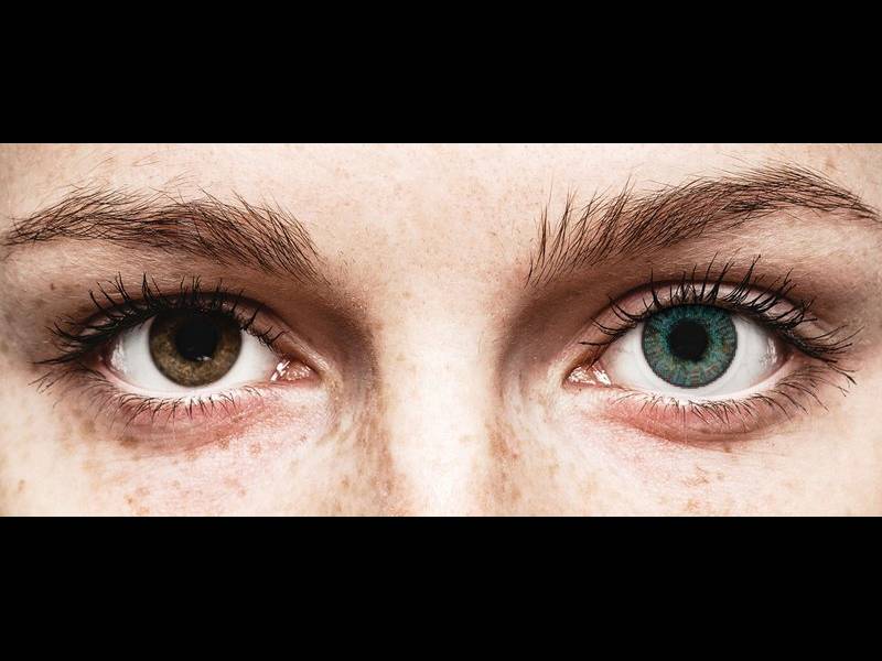 Siniset Brilliant linssit - FreshLook ColorBlends (2 kpl)